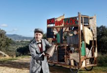 Espectáculos de magia y teatro llenan de cultura el fin de semana en Ariño, Monegrillo y Biescas