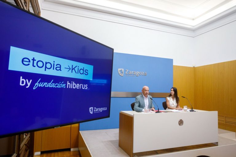 Zaragoza lanza un ciclo formativo de finanzas para adolescentes en colaboración con Inspiring Girls