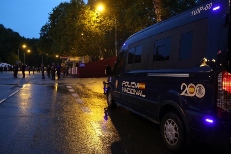 La Policía Nacional detiene a tres jóvenes por incendiar contenedores en Huesca