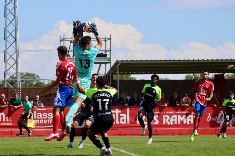 La SD Tarazona ve frenada su racha de victorias ante el Andorra (0-1)