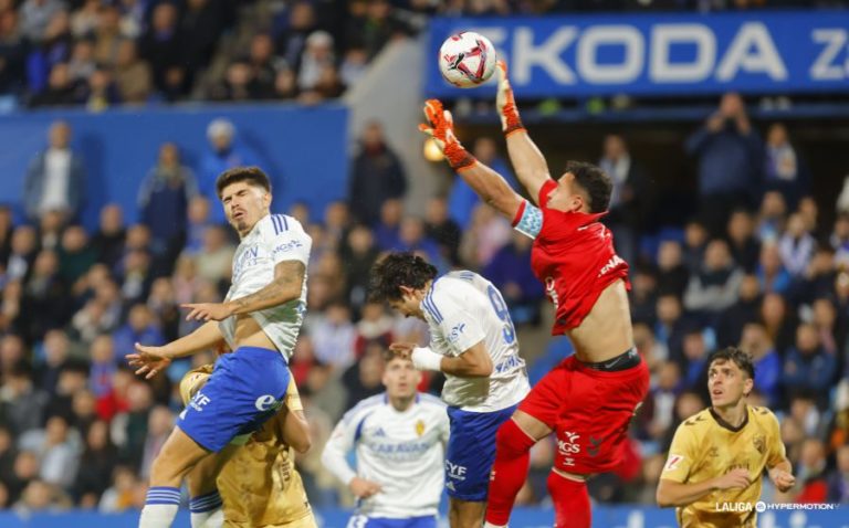 Al Real Zaragoza se le mojó la pólvora siete partidos después