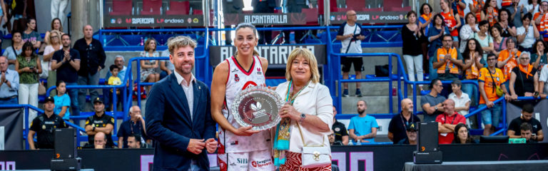 Casademont Zaragoza, subcampeón de la Supercopa de España tras caer en la final ante Valencia Basket (84-60)