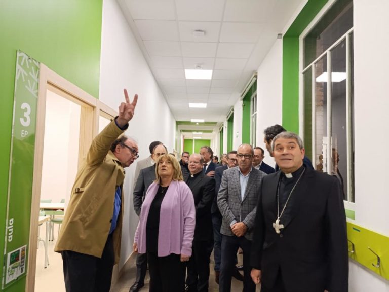 Inauguran nuevas instalaciones del Colegio Sagrada Familia en Tarazona