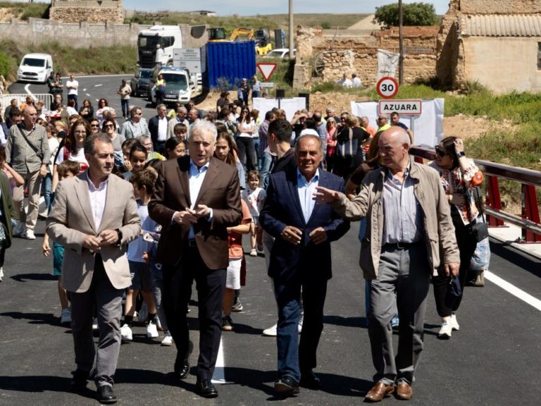 Inaugurado el nuevo puente de Azuara tras las  tormentas que afectaron a la carretera