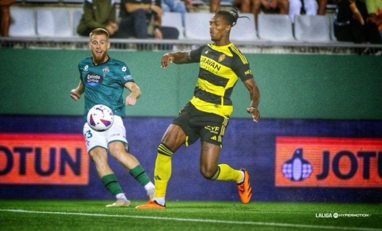 Jair, ante su oportunidad de oro para regresar al once en el derbi aragonés