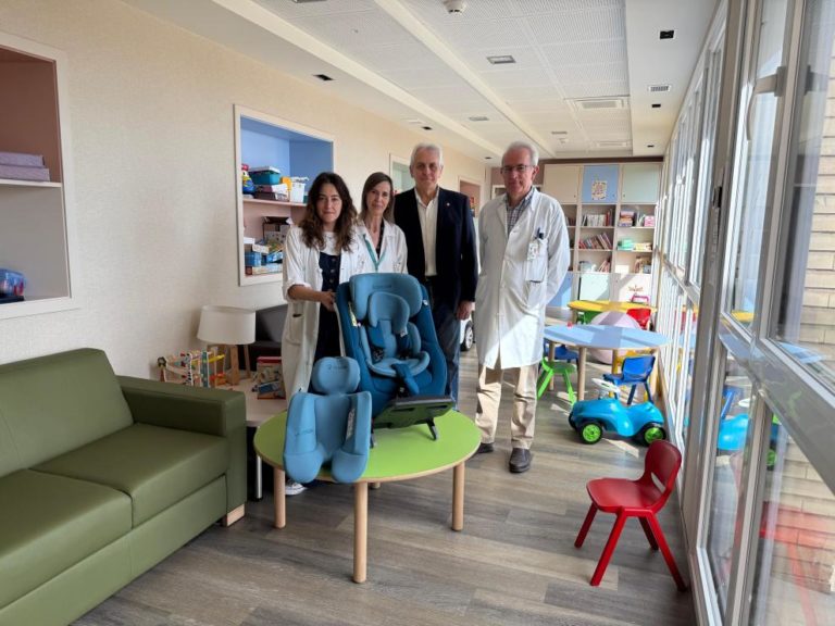 La Alianza Española dona 20 sillas de seguridad infantil al Hospital Miguel Servet de Zaragoza