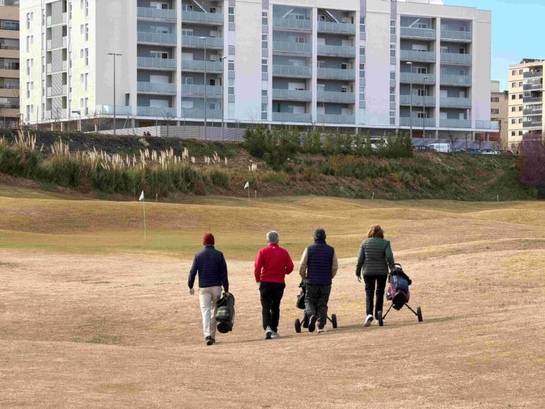 La Federación Aragonesa de Golf lanza el programa ‘9 hoyos con los federados’