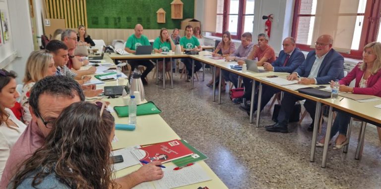 Zaragoza anuncia oferta histórica de oposiciones para más de 1,000 plazas docentes