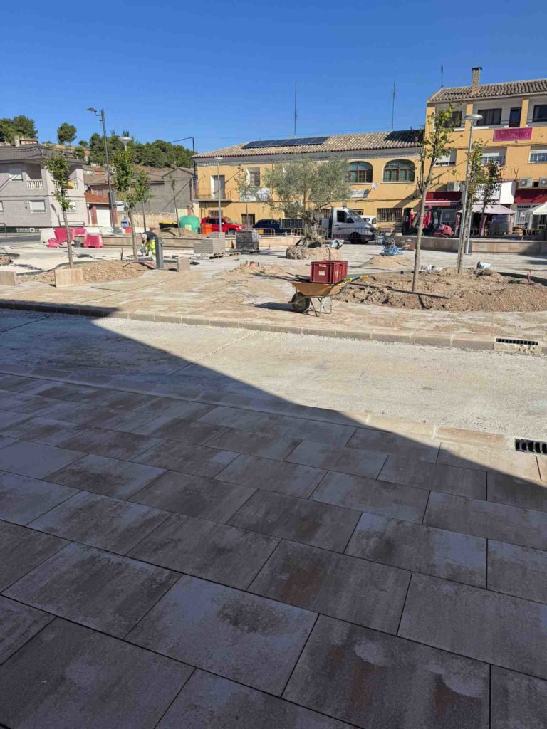 La Plaza de España de Quinto se transforma para convertirse en el nuevo corazón del municipio