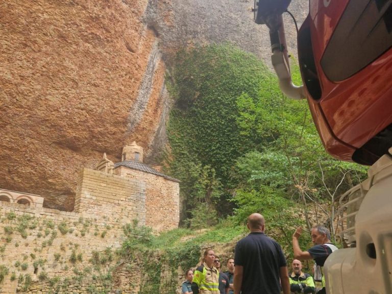 La carretera de acceso a los monasterios de San Juan de la Peña permanecerá restringida hasta el 30 de noviembre por riesgo de desprendimientos