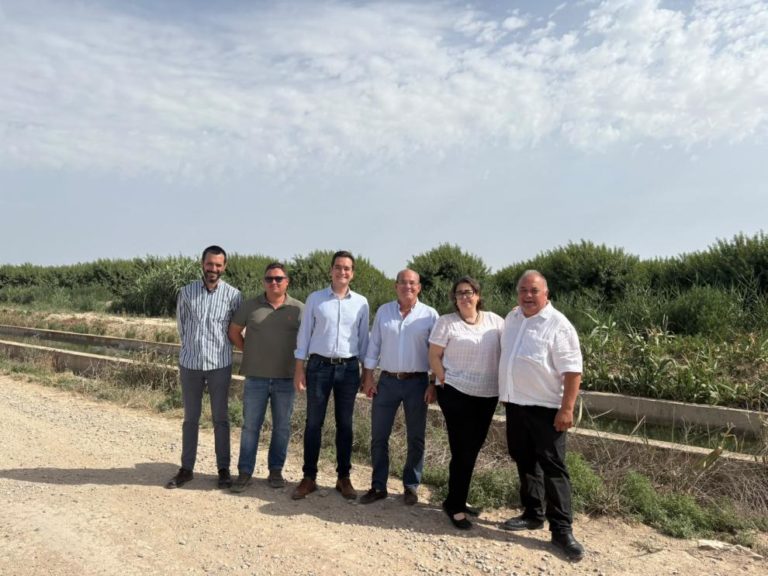 La consejera de Agricultura impulsa la creación de una IGP para el espárrago en Pina de Ebro