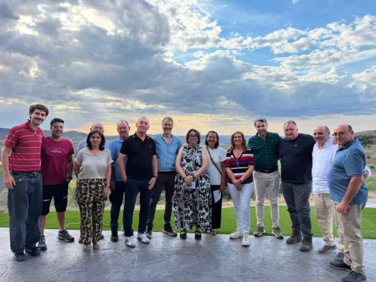 La consejera de Agricultura respalda la creación de la Indicación Geográfica Protegida para la cereza de Calatayud