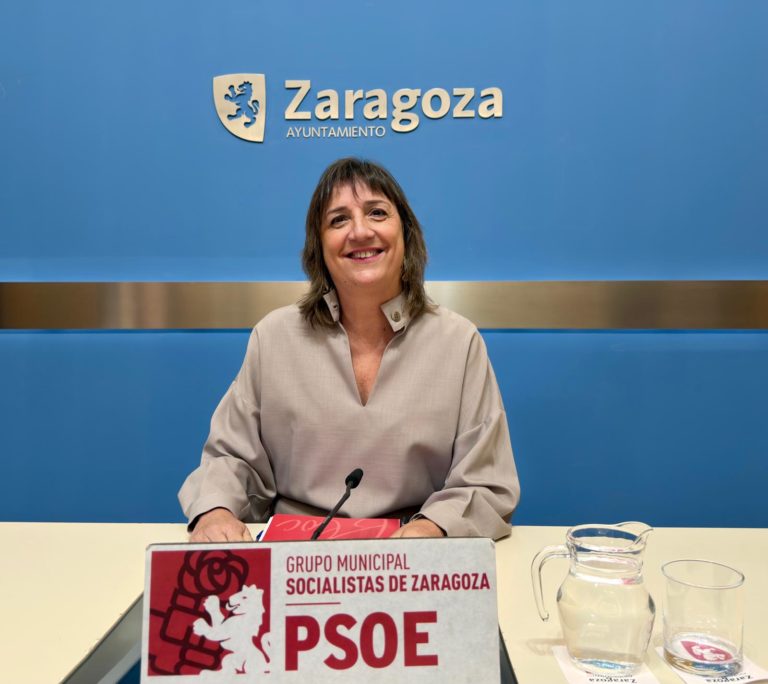 La jueza confirma que el Gobierno de Chueca vulnera los derechos de los concejales socialistas en Zaragoza