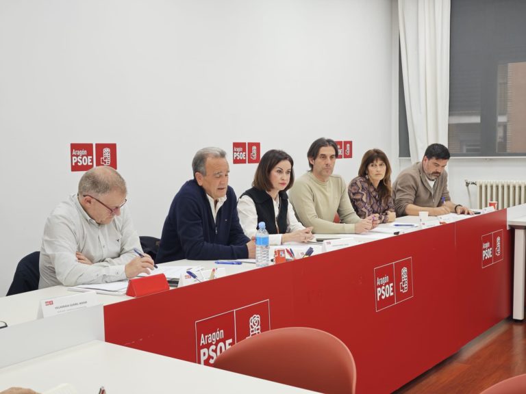 Ladrero llama a los socialistas de Zaragoza a unirse para las municipales de 2027