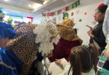 Los Reyes Magos alegran a los niños del Hospital Miguel Servet en Zaragoza