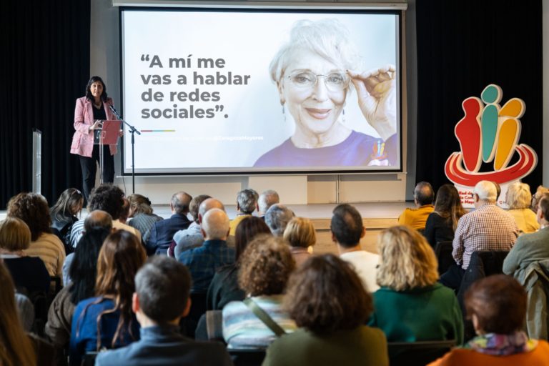 Nace la iniciativa @ZaragozaMayores con cuentas en Facebook e Instagram