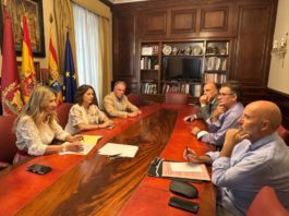 Mar Vaquero se reúne con clubes deportivos de Teruel para definir el futuro del deporte en Aragón