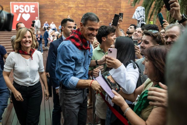 Más de 2.000 personas apoyan al PSOE en un mitin en Zaragoza centrado en vivienda y servicios públicos