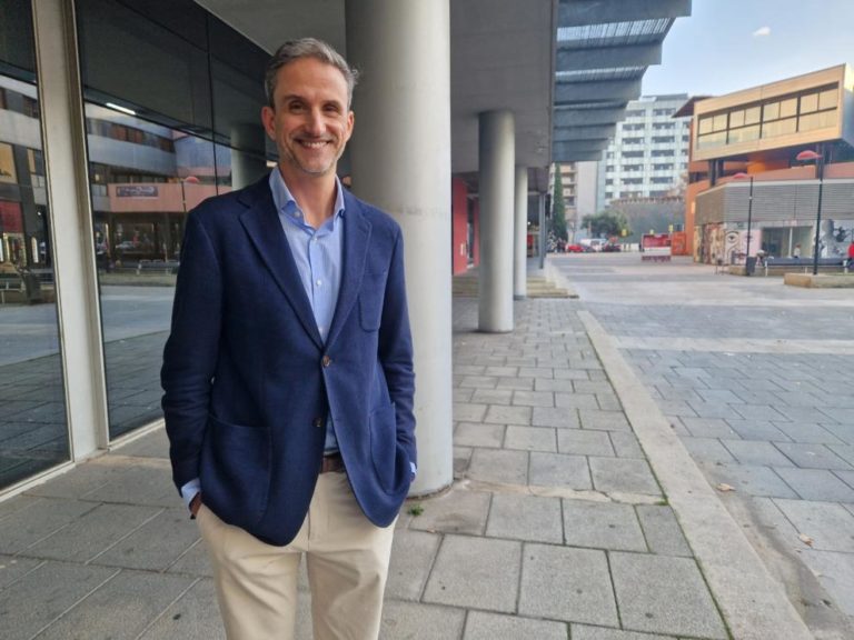 El nuevo director del Instituto de Investigación Sanitaria de Aragón asume el cargo