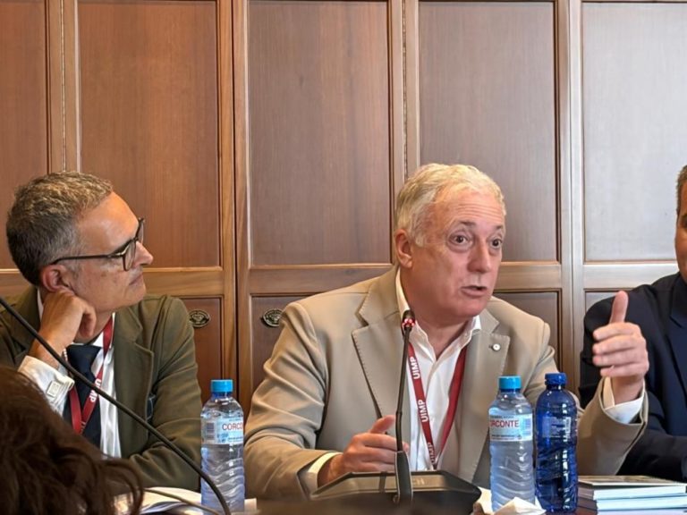 Octavio López defiende el modelo aragonés de vivienda en Santander como alternativa a la política del Gobierno central