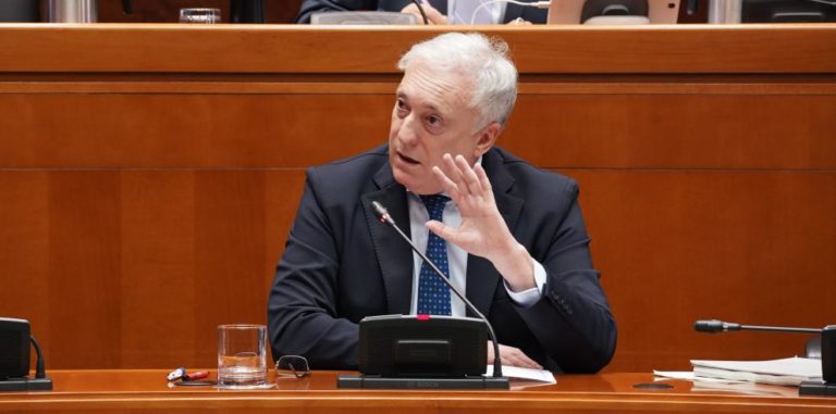 Octavio López presenta nuevas políticas para combatir la despoblación en Aragón