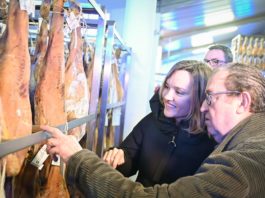 Pilar Alegría critica los «recortes» de Azcón y propone derechos y vivienda en Calamocha