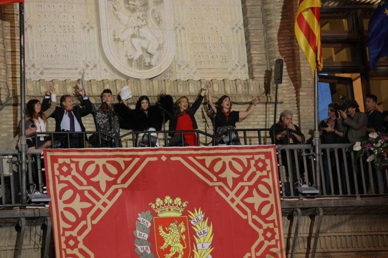 Las Fiestas del Pilar 2024 comienzan con el pregón de Naiara y Juanjo de OT