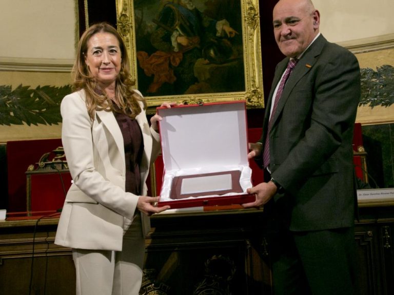 La doctora Carmen García, jefa de Radiología Mamaria del Servet, premio nacional por su trayectoria profesional