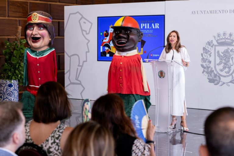 Zaragoza se viste de tradición y cultura para unas Fiestas del Pilar históricas