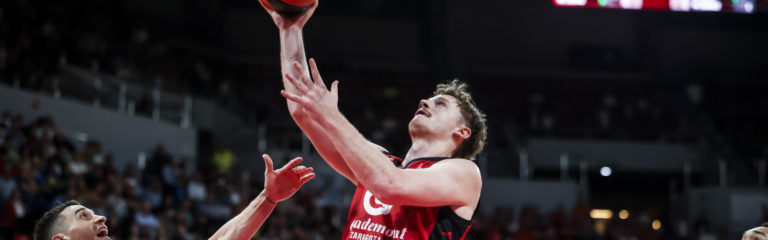 Casademont Zaragoza incluye en el derecho a Delany, Smith y Aday Mara