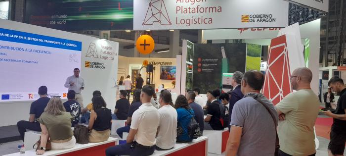Aragón se despide del SIL con buena nota y la visita de cientos de asistentes al stand de APL