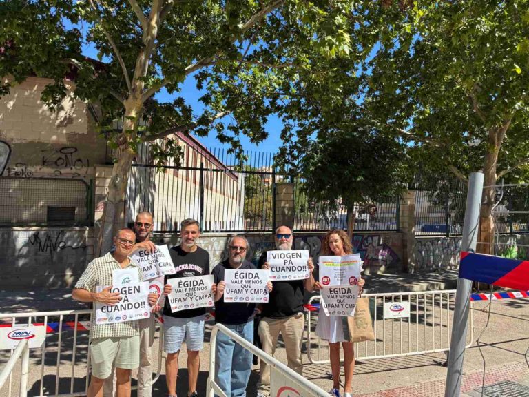 Sindicatos de Zaragoza protestan por las condiciones de la nueva Unidad VioGen de la Policía Local
