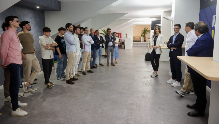 Fernando López ya está en Zaragoza y ha conocido a los empleados del club