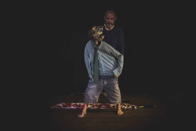 La tragicomedia ‘Saeta’ llega al Teatro del Mercado este fin de semana