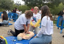 Zaragoza enseña RCP en el Día Mundial de la Parada Cardíaca