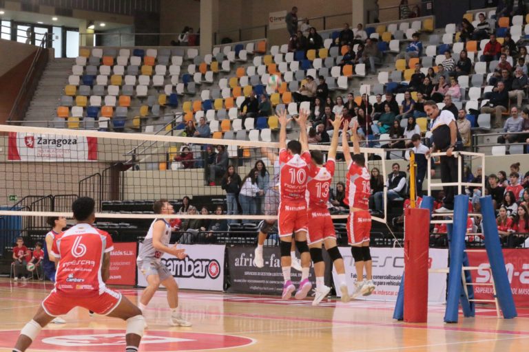 Victoria del Indescar Zaragoza consigue un sufrido triunfo ante el CV Mediterráneo (3-1)