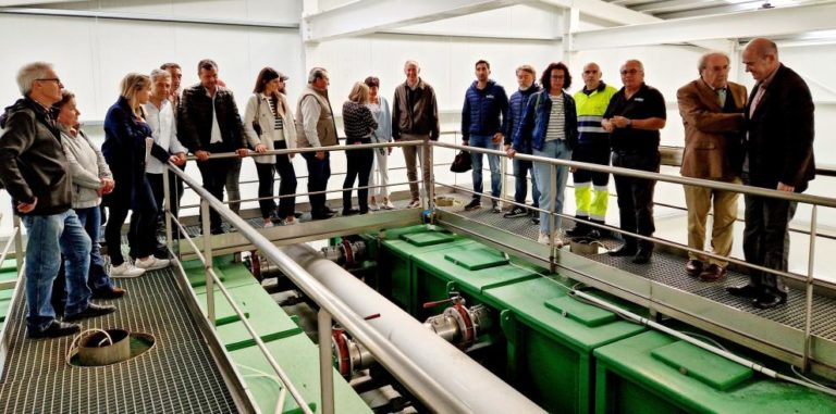 Visita a la ETAP para solucionar problemas de suministro de agua potable en el Bajo Martín