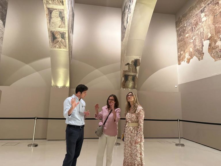 Urtasun y Vaquero en desacuerdo por las pinturas de Sijena en el MNAC