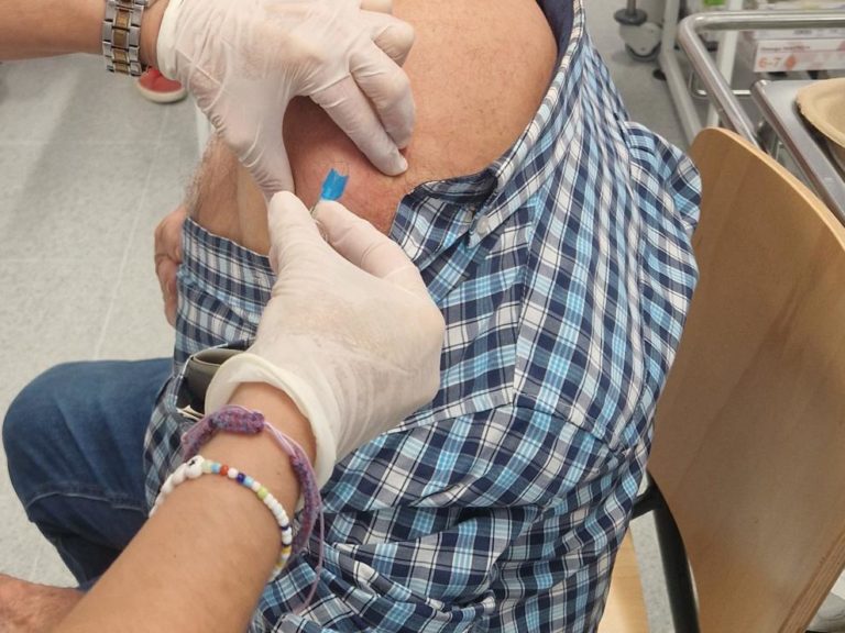 Vacunación sin cita frente a la gripe en Aragón este lunes y martes