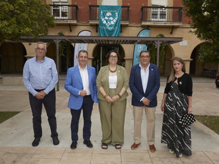 Veterinarios de Zaragoza celebran en Belchite 125 años de historia con un reconocimiento a su labor en salud pública Veterinarios de Zaragoza celebran en Belchite 125 años de historia con un reconocimiento a su labor en salud pública
