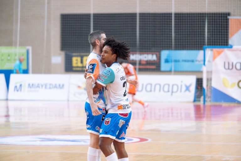 Wanapix cae ante O Parrulo Ferrol tras una intensa remontada