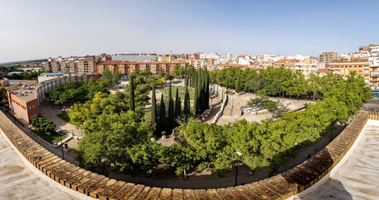 Completados los trabajos de mejora en la Plaza Mayor de San José, con una inversión de más de 32.000 euros
