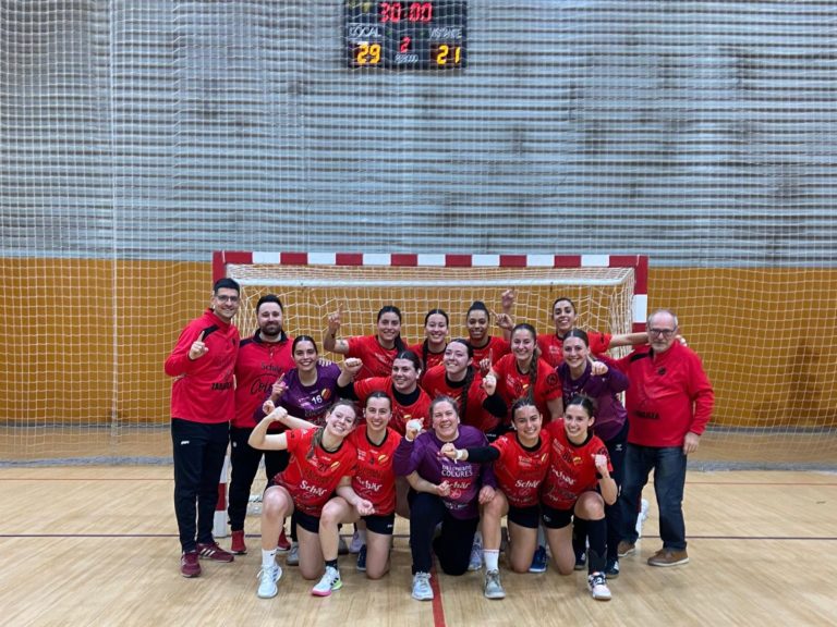 El Balonmano Colores se proclama campeón de Liga tras ganar al Éibar (29-21)