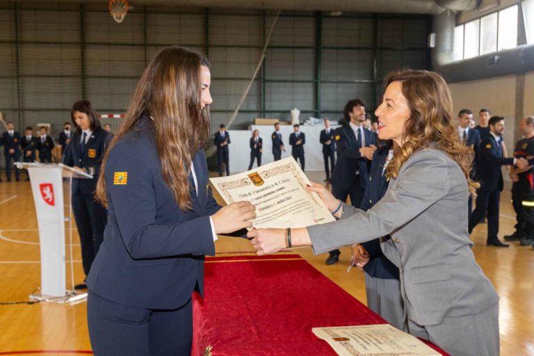 Zaragoza da la bienvenida a 71 nuevos bomberos con un fuerte compromiso hacia la ciudad