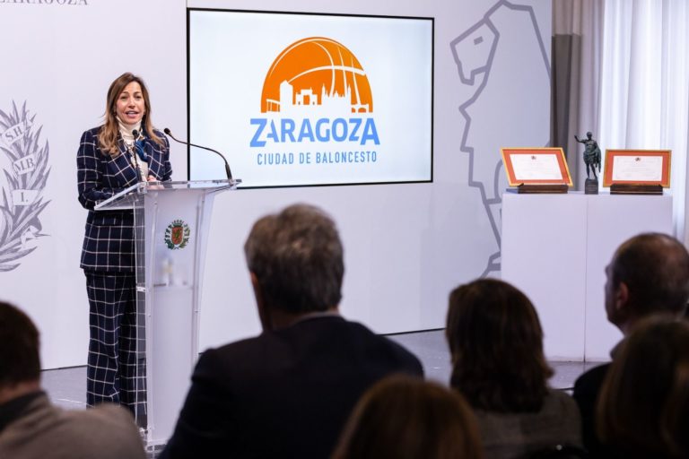Zaragoza honra a Karina Rodríguez y Juan Antonio Corbalán como Embajadores del Baloncesto