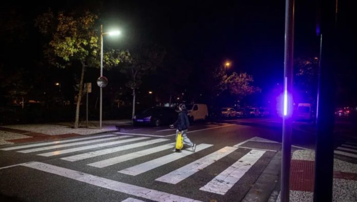 Zaragoza implementará pasos de peatones inteligentes para mejorar la seguridad vial_1