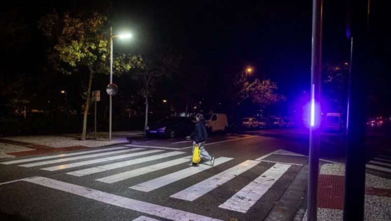 Zaragoza implementará pasos de peatones inteligentes para mejorar la seguridad vial