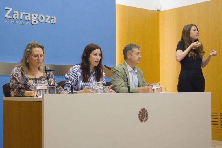 Zaragoza lanza un canal de Whatsapp para informar sobre alteraciones del tranvía en tiempo real