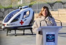 El primer vuelo de un dron-ambulancia en Europa se ha hecho en Zaragoza