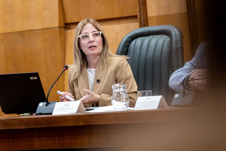 Zaragoza presenta un presupuesto de 1.039 millones para 2026 con más inversión y sin subir impuestos
